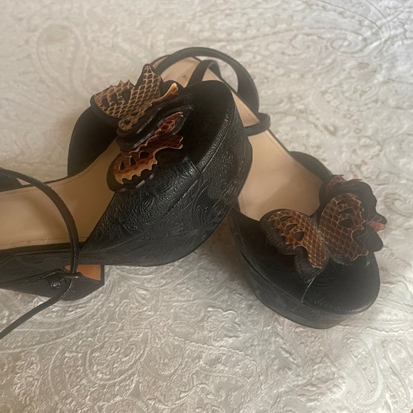 Bottega Veneta Butterfly embossed platform wedge sandals - Picture 4 of 5